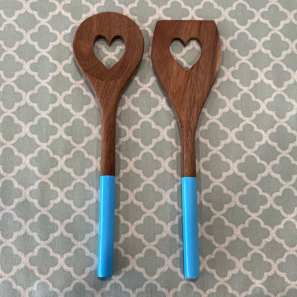 NEW Heart Cutout Wooden Kitchen Utensils with Blue Handles